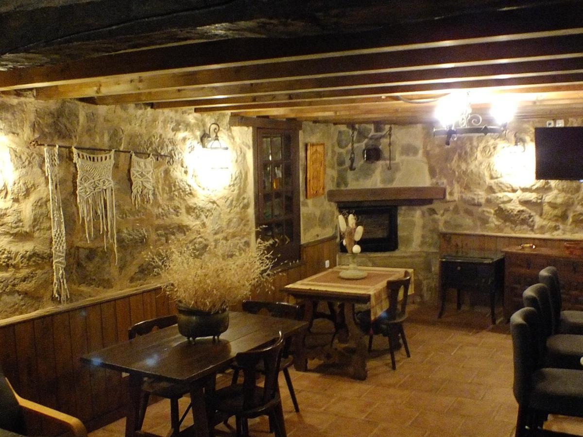 Hostal La Bodeguita Cuzcurrita-Río Tirón Exterior foto